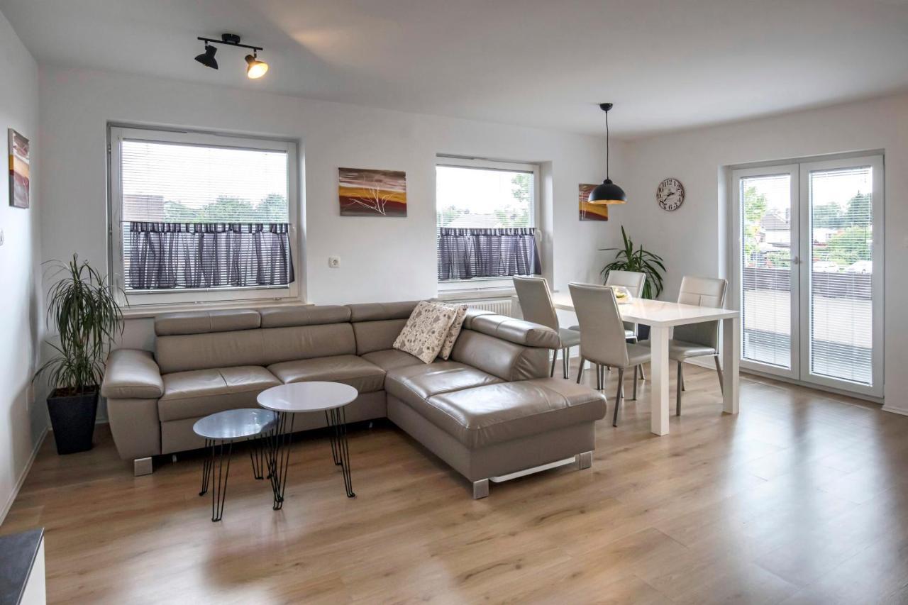 Apartments Vila Apolonia 卢布尔雅那 外观 照片