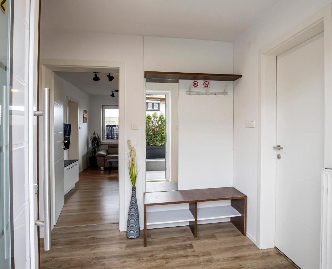 Apartments Vila Apolonia 卢布尔雅那 外观 照片