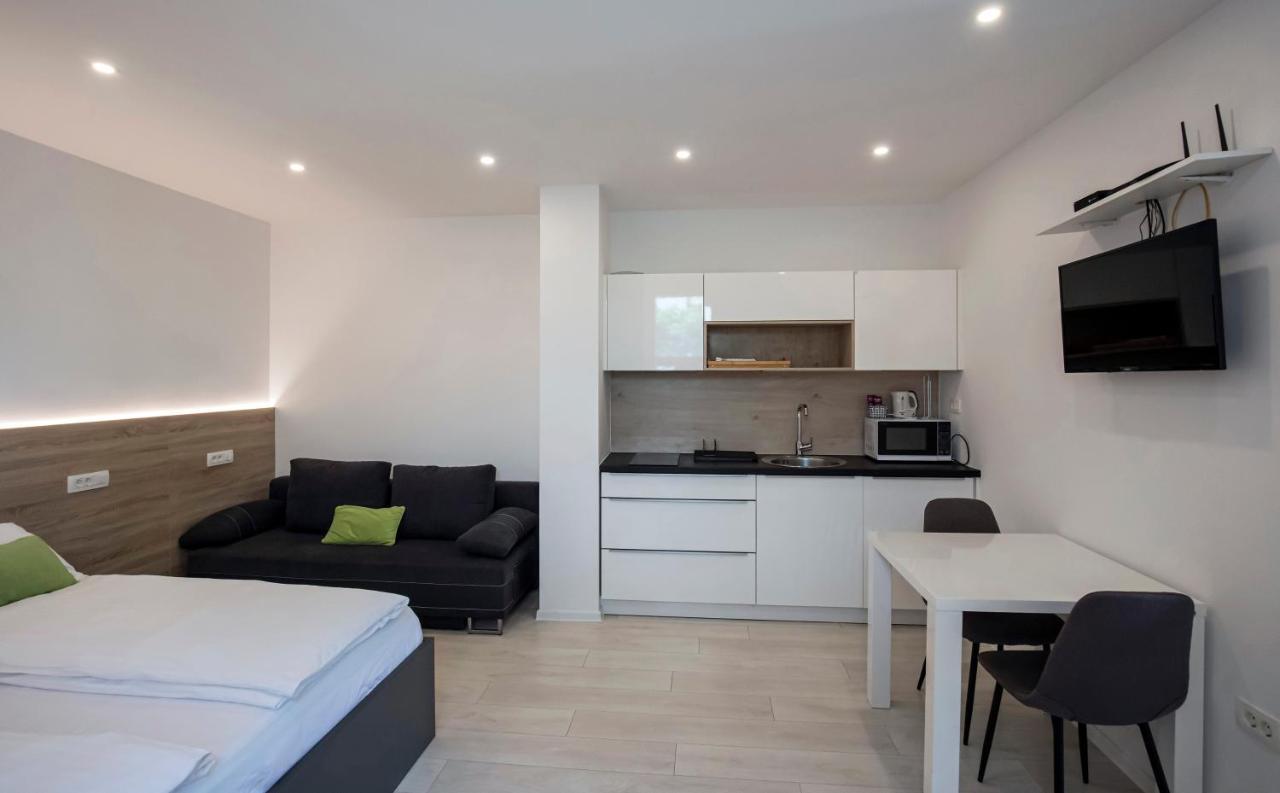 Apartments Vila Apolonia 卢布尔雅那 外观 照片